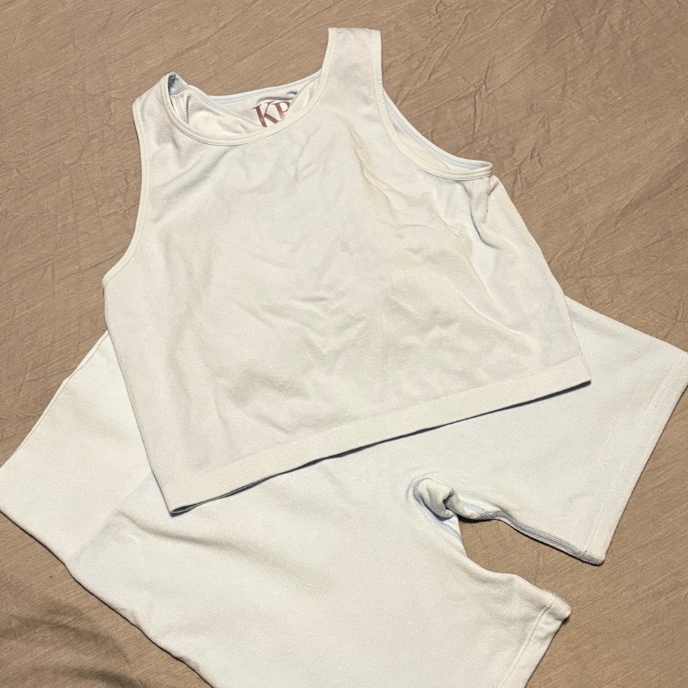 Kindred Bravely Longline Pumping Top and Biker Shorts